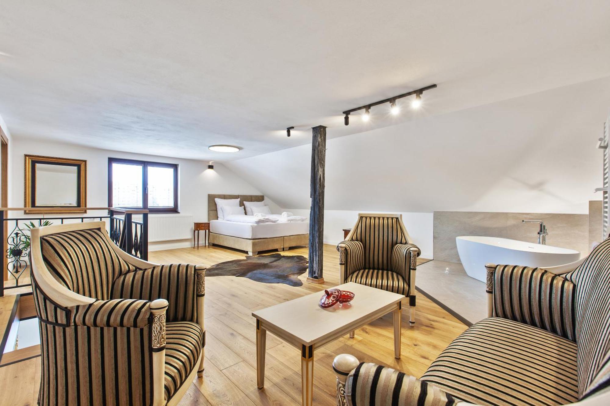 Brezno Central Apartments מראה חיצוני תמונה