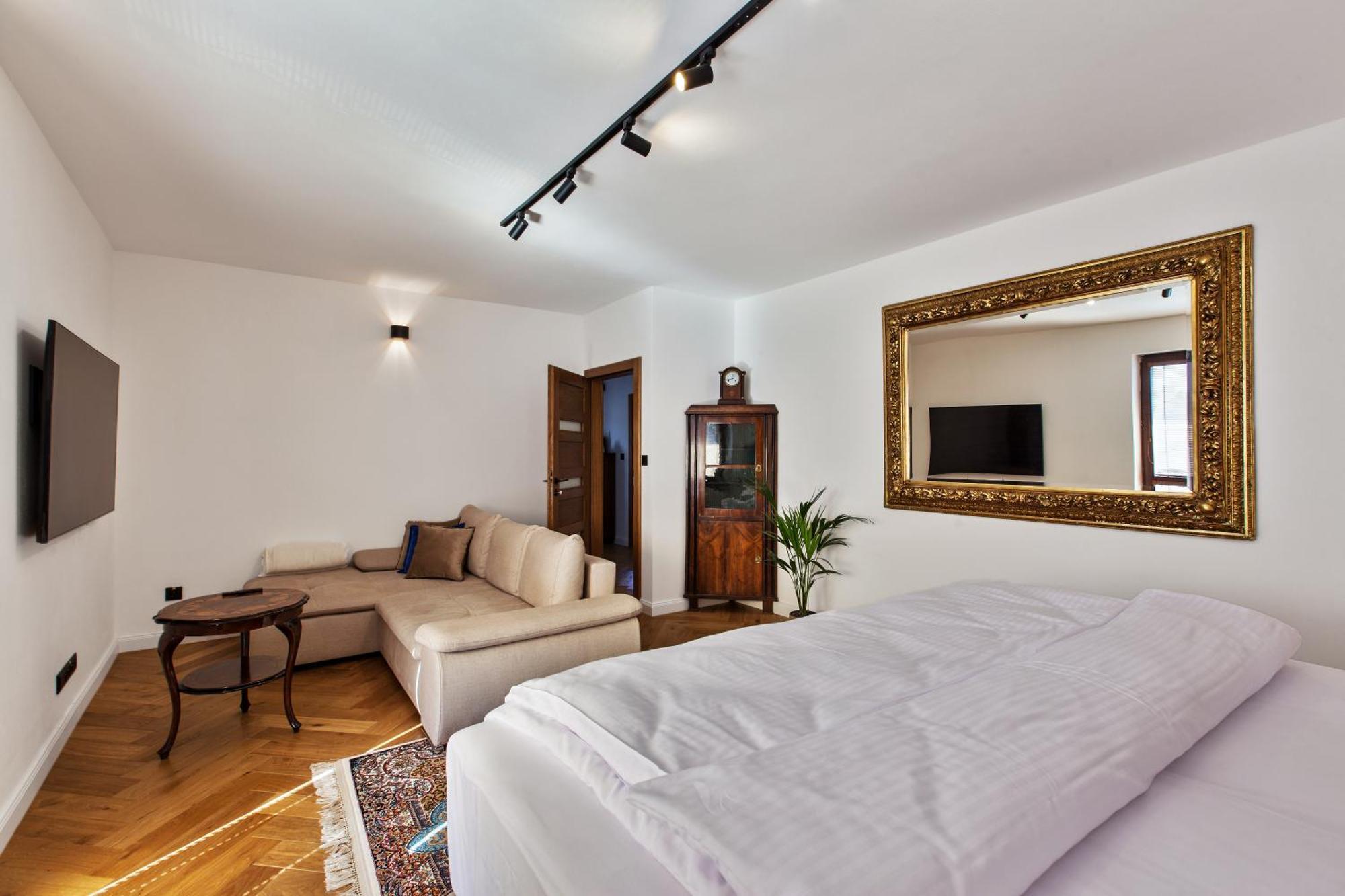 Brezno Central Apartments מראה חיצוני תמונה